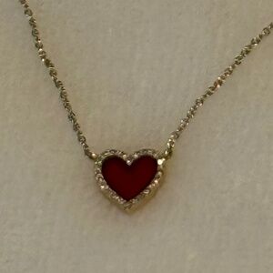 Natural diamonds heart necklace